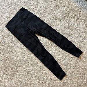 Lululemon athletica Aligns black Camo High-Rise Leggings size 8